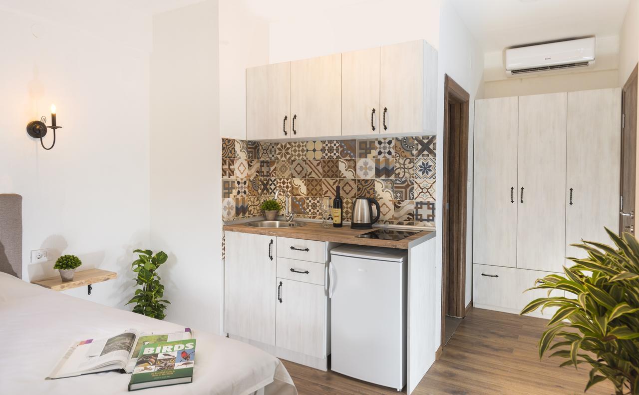 Delightful Studio Sara Virpazar Luaran gambar